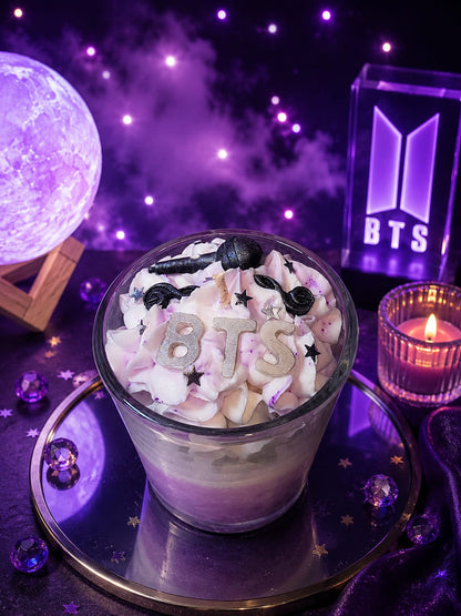 Von BTS inspirierte Duftkerze
