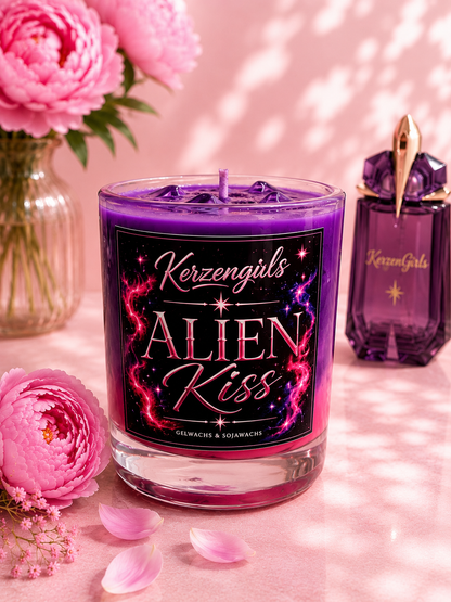 Alien Kiss